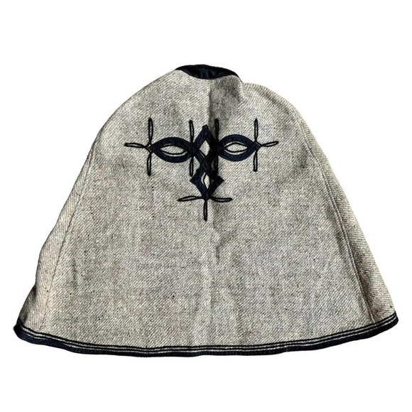 Wool Shoulder Poncho Cape Arm Slits Button Vintage Hand Made Guatemala Youth 4T - Picture 2 of 9